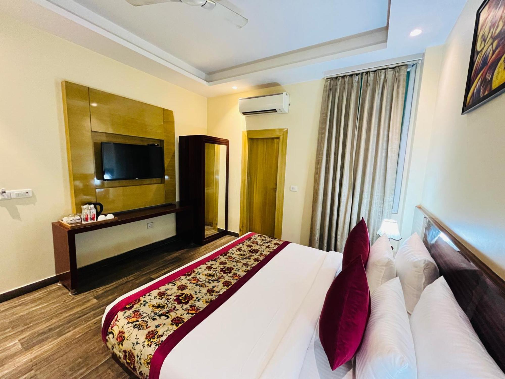 Hotel Banz Near Indira Gandhi Airport Delhi New Delhi Extérieur photo