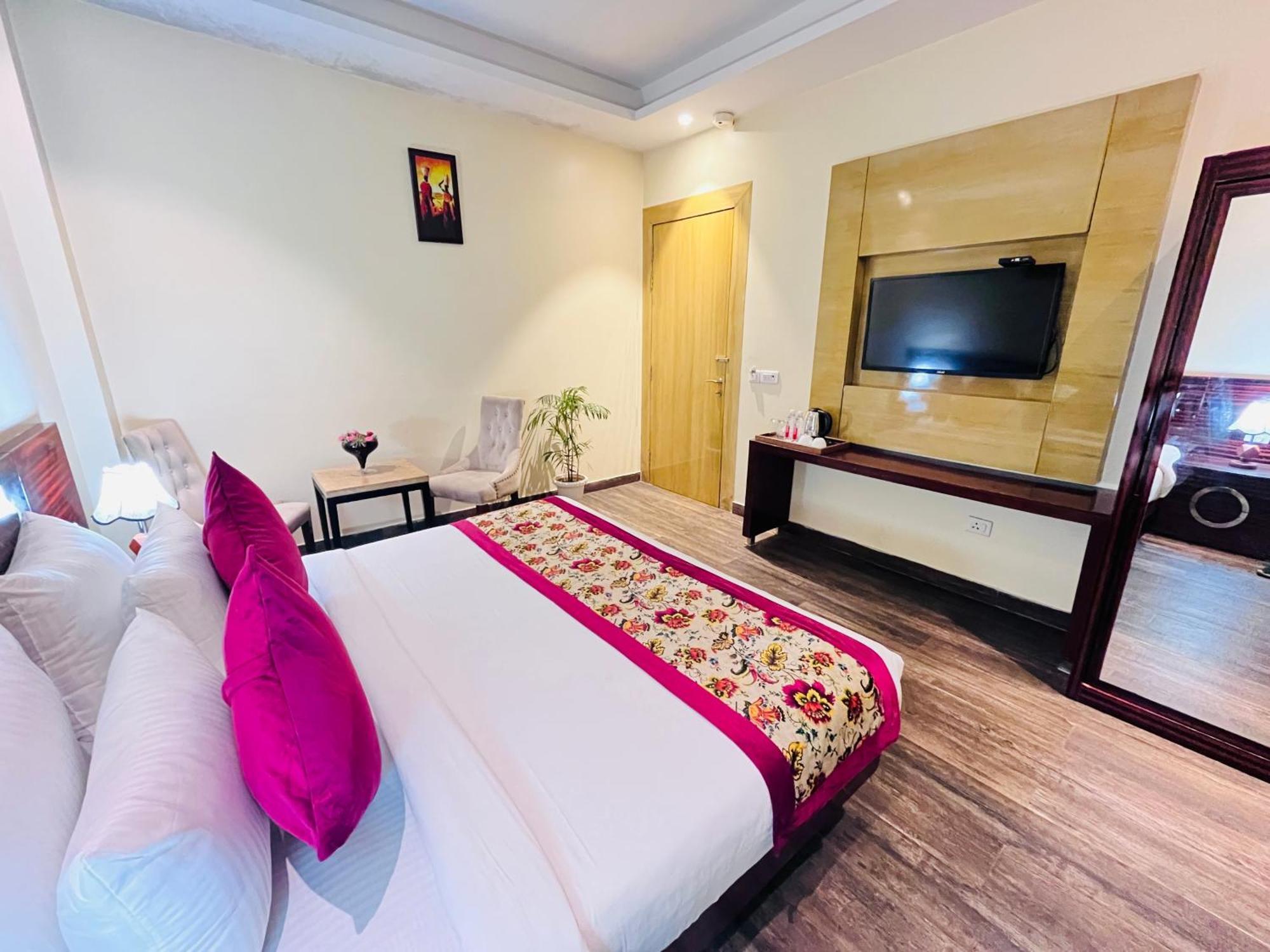 Hotel Banz Near Indira Gandhi Airport Delhi New Delhi Extérieur photo